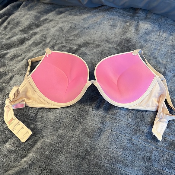 Women Victoria's Secret Pink Wear Everywhere Push Up Bra; 34D - Picture 3 of 3